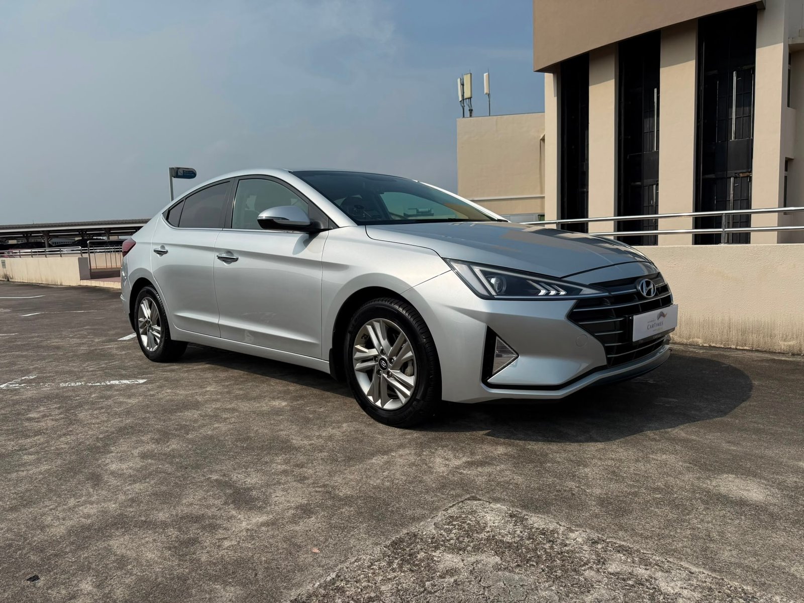 Used Hyundai Avante 1.6 GLS for sale in Singapore